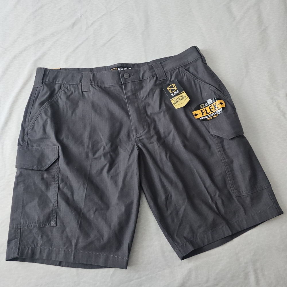 Men's Cargo Shorts Noble Outfitters Stain Repellent UPF+50 FLEX SZ 40 NWT